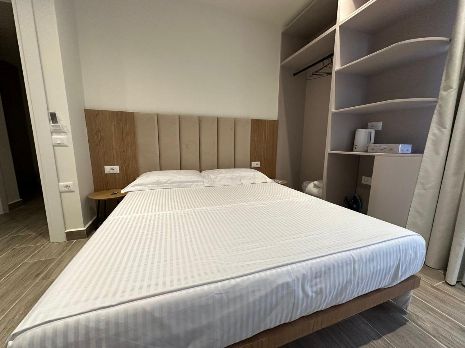 Oni Rooms Saranda Exterior foto