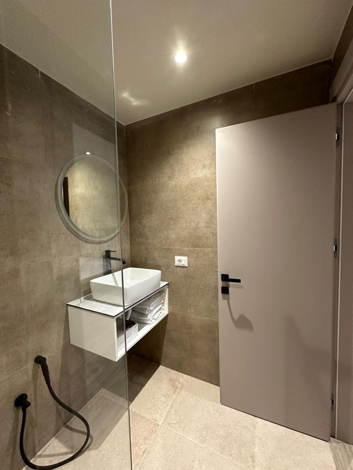 Oni Rooms Saranda Exterior foto